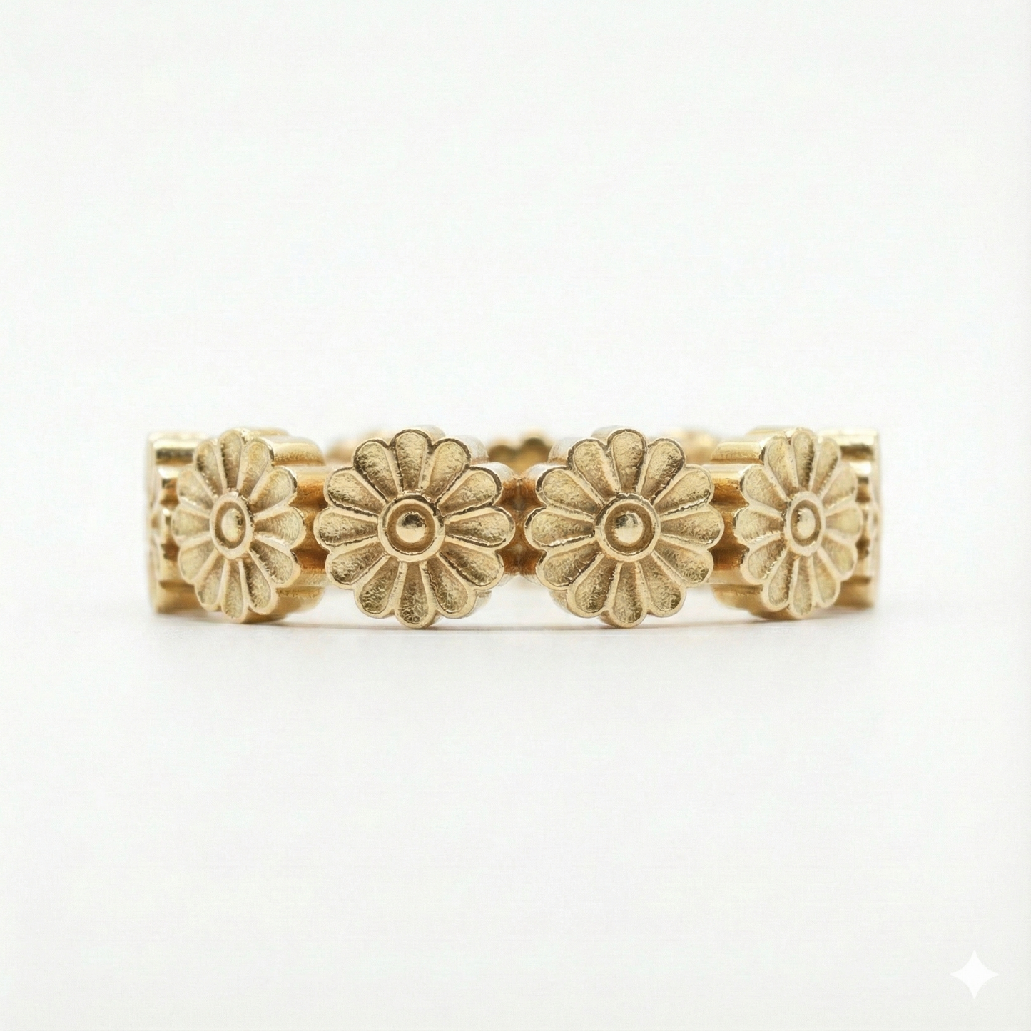 Rosette Gold Ring